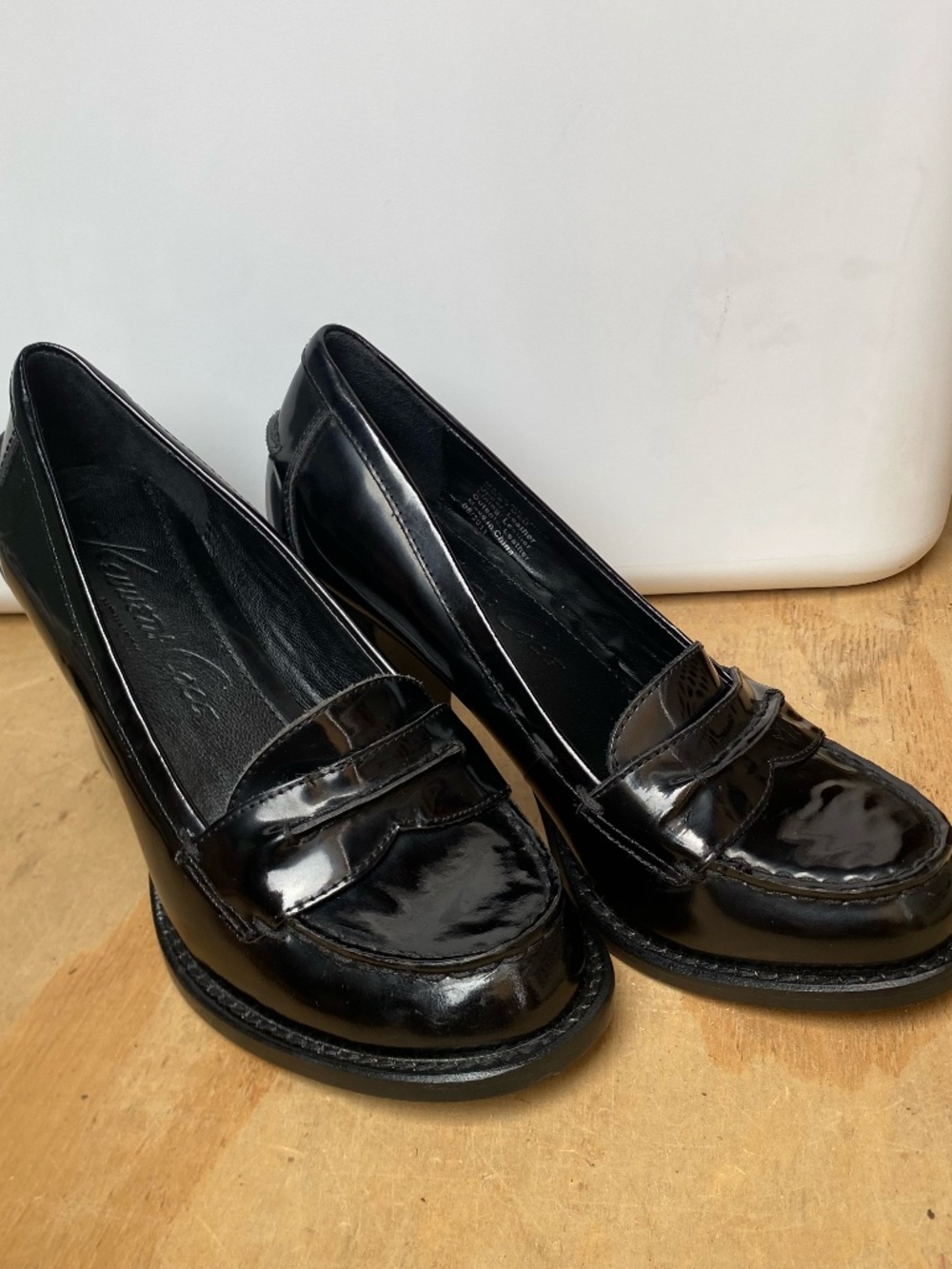Kenneth Cole Make Me Smile New York penny loafers Sz 7
